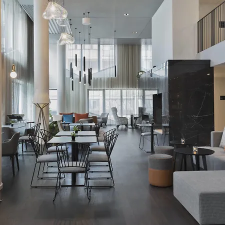 מלון By Marriott Frankfurt Center