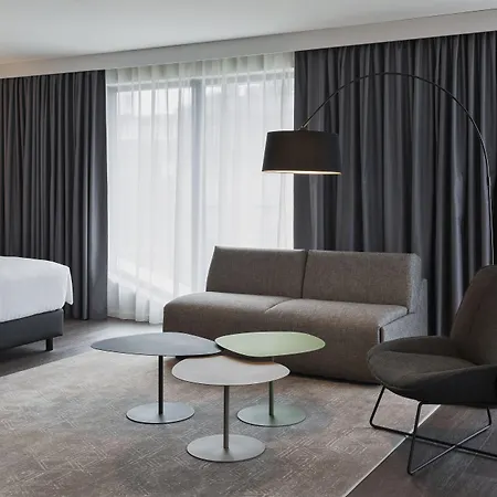 酒店 By Marriott Frankfurt Center