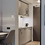 מלון By Marriott Frankfurt Center 4*