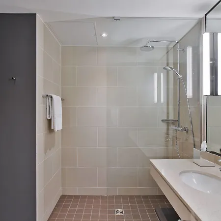 By Marriott Frankfurt Center Otel
