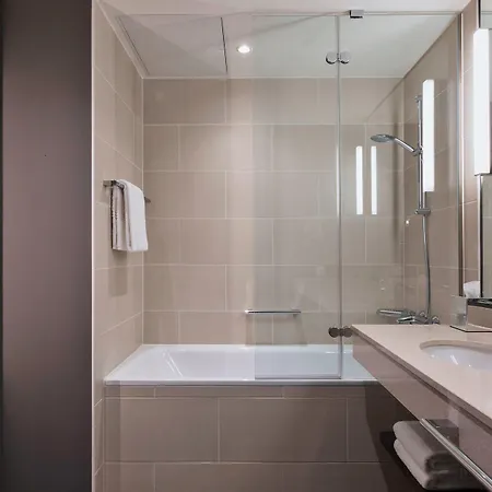 By Marriott Frankfurt Center פרנקפורט