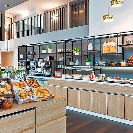 By Marriott Frankfurt Center 4* 프랑크푸르트