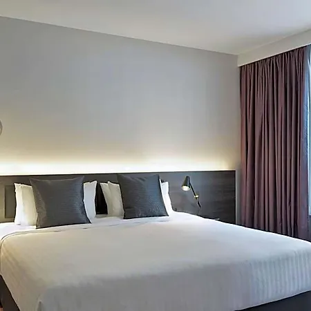 By Marriott Frankfurt Center