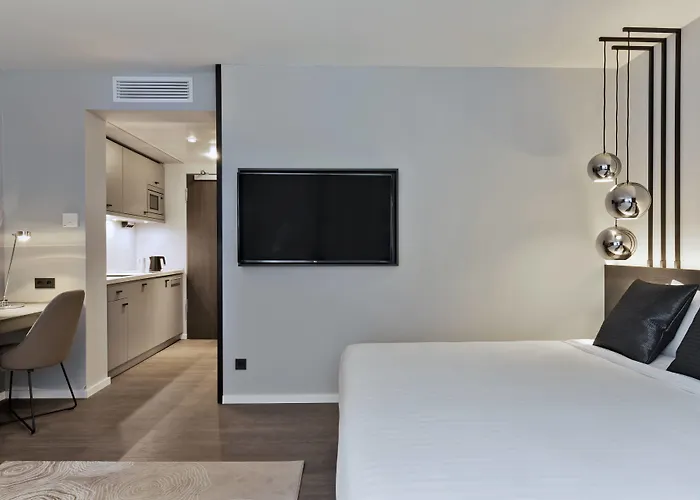 By Marriott Frankfurt Center Ξενοδοχείο