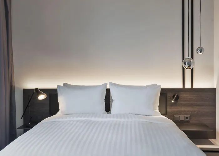 By Marriott Frankfurt Center