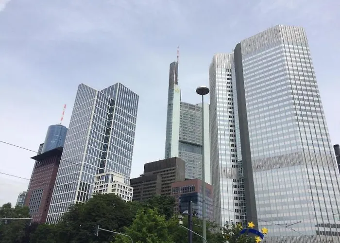 By Marriott Frankfurt Center Hotel 4*