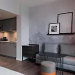 Hotel By Marriott Frankfurt Center 4*