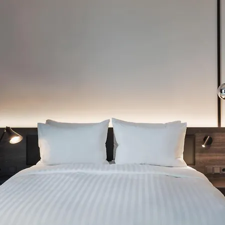 By Marriott Frankfurt Center 4* Francoforte sul Meno