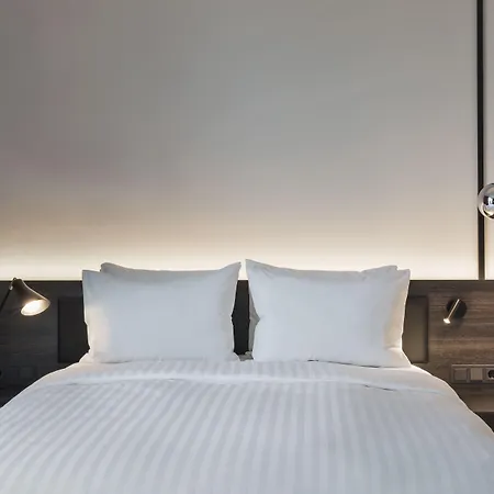 By Marriott Frankfurt Center