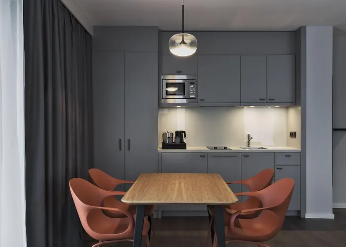 By Marriott Frankfurt Center