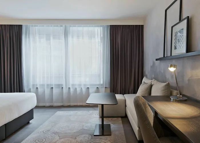 By Marriott Frankfurt Center